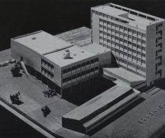 Maison des Jeunes et de la Culture (MJC) de Chambéry, projet : maquette de l’architecte Charles-Fortunat Ventura, 1965.